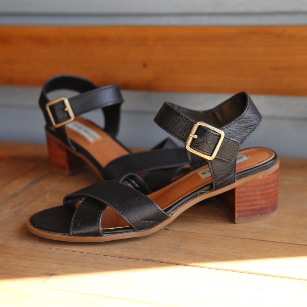 Steve Madden Rylen Sandals